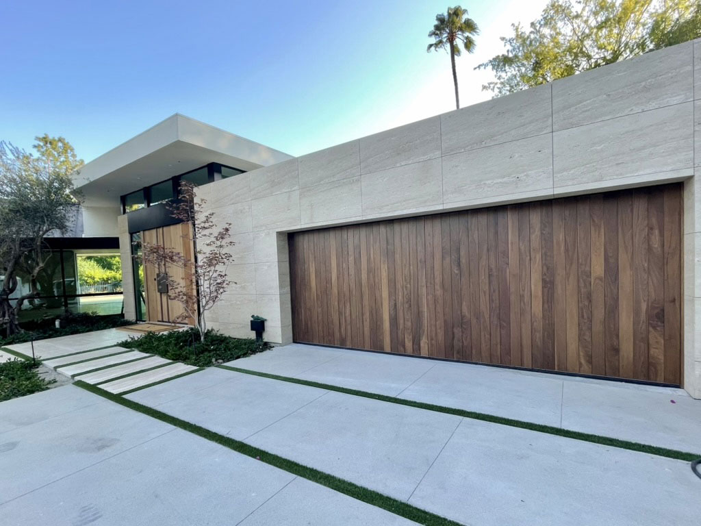 bifold-garage-doors4